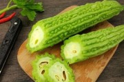 坐地吃瓜的意思,揭秘“坐地吃瓜”的智慧生活态度